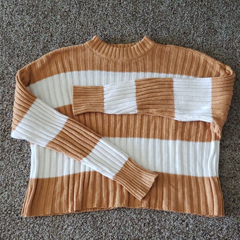 AEO sweater